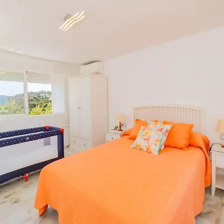 Cubo's Rubi Townhouse בית נופש *