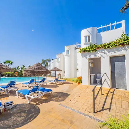 Cubo's Rubi Townhouse * מארבלה