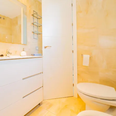 בית נופש Cubo's Rubi Townhouse מארבלה